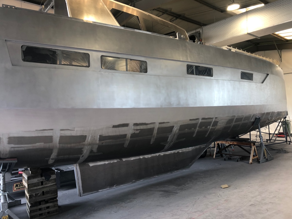 Aluminium romp van een catamaran