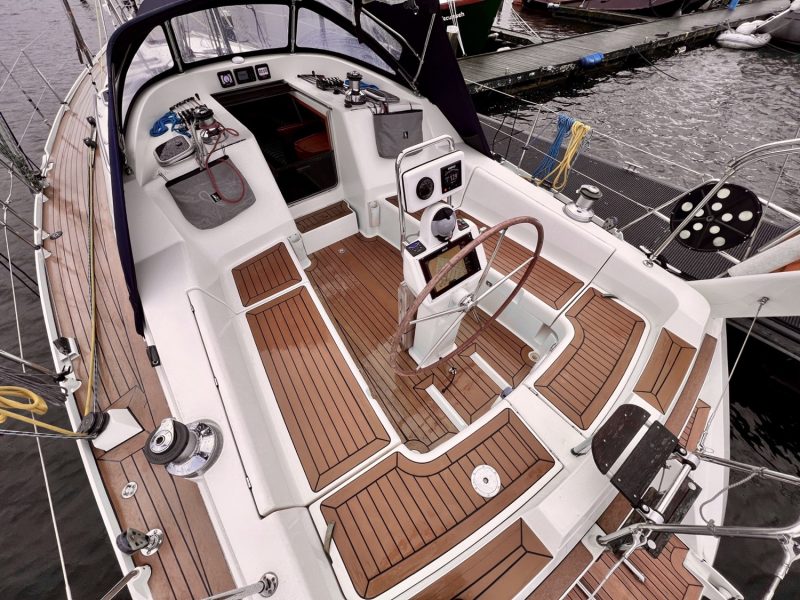 Rossinante-Allures40-for-sale-15